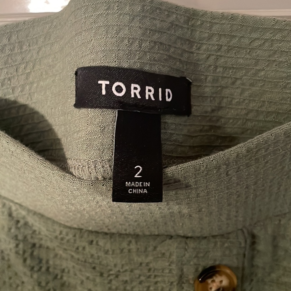 torrid Sage Green Button-Front Midi Skirt - Picture 3 of 3